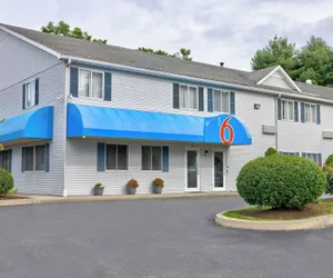 Photo 2 - Motel 6 Bethel, CT - Danbury