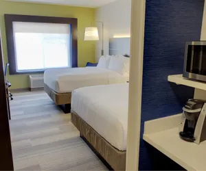 Photo 4 - Holiday Inn Express Hotel & Suites Le Mars, an IHG Hotel