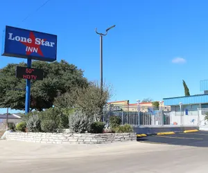 Photo 2 - LoneStar Inn