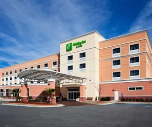 Photo 2 - Holiday Inn Hotel & Suites Beaufort at Highway 21, an IHG Hotel