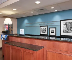 Photo 4 - Hampton Inn & Suites Grand Rapids-Airport 28th St