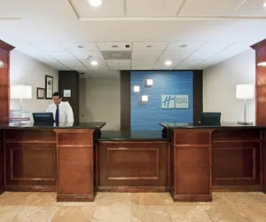 Photo 5 - Holiday Inn Express & Suites West Palm Beach Metrocentre, an IHG Hotel