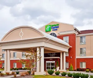 Photo 2 - Holiday Inn Express & Suites Dickson, an IHG Hotel