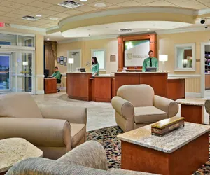 Photo 3 - Holiday Inn Conference Center - Valdosta by IHG