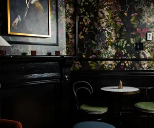 Photo 4 - The Blackbird Hotel