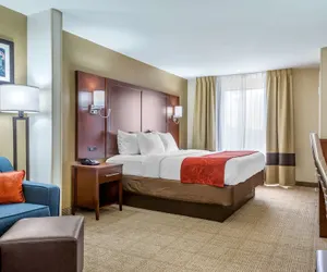 Photo 2 - Comfort Suites Savannah Gateway I-95