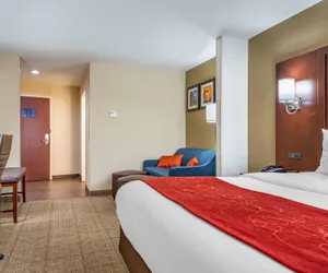 Photo 4 - Comfort Suites Savannah Gateway I-95