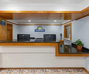 Photo 4 - Days Inn by Wyndham Slidell