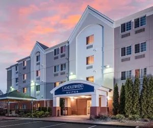 Photo 2 - Candlewoods Suites Lacey by IHG