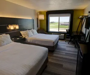 Photo 4 - Holiday Inn Express & Suites Sioux Center by IHG