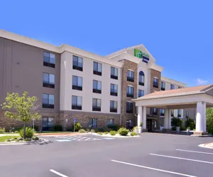 Photo 2 - Holiday Inn Express Hotel & Suites Selma, an IHG Hotel