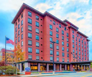 Photo 2 - Hampton Inn & Suites Pittsburgh-Downtown