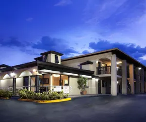 Photo 2 - Knights Inn Orlando