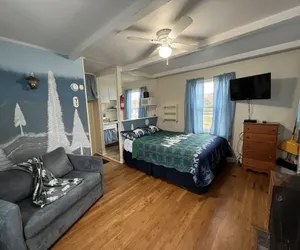 Photo 4 - Eden Village Motel & Cottages