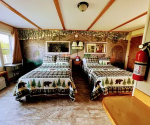 Photo 5 - Eden Village Motel & Cottages