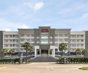 Photo 2 - Hampton Inn & Suites Galveston