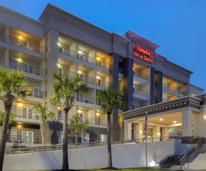 Photo 2 - Hampton Inn & Suites Galveston