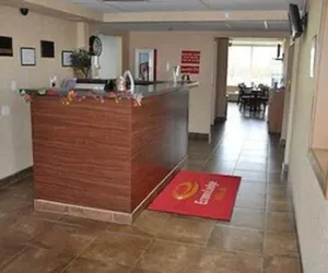 Photo 2 - Airport Inn Flint
