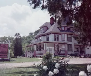 Photo 2 - Gallets House B&B