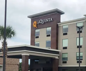 Photo 2 - La Quinta Inn & Suites by Wyndham Warner Robins - Robins AFB