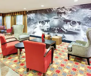 Photo 3 - La Quinta Inn & Suites by Wyndham Warner Robins - Robins AFB