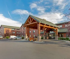 Photo 2 - Best Western Plus McCall Lodge & Suites
