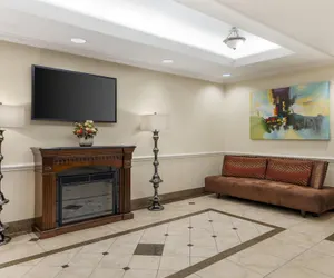 Photo 2 - Best Western Plus Waxahachie Inn & Suites