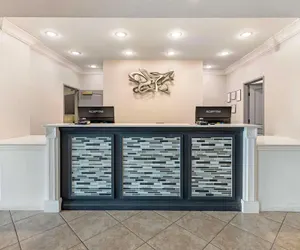 Photo 2 - Wyndham Garden Appleton