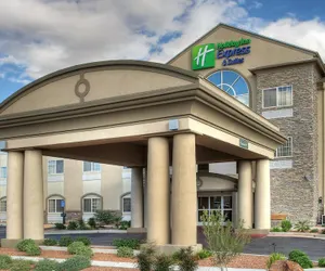 Photo 2 - Holiday Inn Express Carlsbad, an IHG Hotel