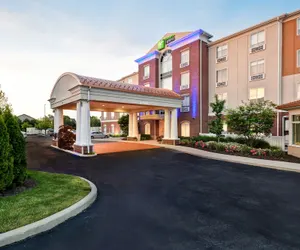 Photo 2 - Holiday Inn Express & Suites Schererville, an IHG Hotel