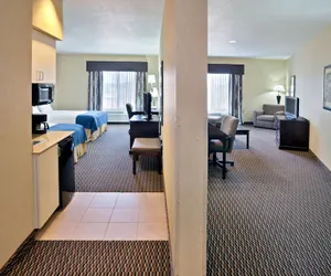 Photo 5 - Holiday Inn Express & Suites Nampa - Idaho Center by IHG