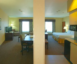 Photo 5 - Holiday Inn Express & Suites Nampa - Idaho Center by IHG