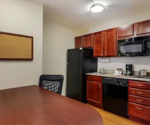 Photo 2 - MainStay Suites Fitchburg - Madison