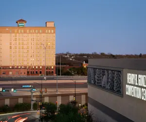 Photo 2 - Staybridge Suites San Antonio Downtown Conv Ctr, an IHG Hotel