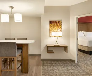 Photo 4 - Staybridge Suites San Antonio Downtown Conv Ctr, an IHG Hotel