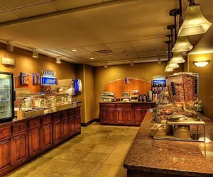 Photo 2 - Holiday Inn Express & Suites Sioux City - Southern Hills by IHG