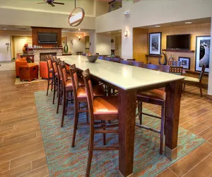 Photo 5 - Hampton Inn Suites Altus