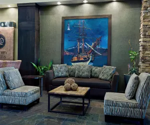 Photo 5 - Oxford Suites Silverdale