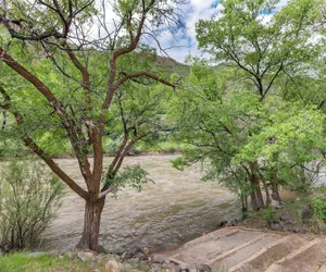Photo 2 - Comfort Inn & Suites Glenwood Springs On The River