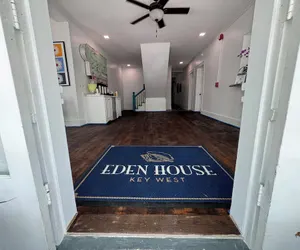 Photo 4 - Eden House