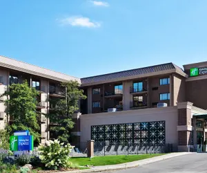 Photo 2 - Holiday Inn Express Rolling Meadows - Schaumburg Area, an IHG Hotel