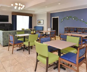 Photo 5 - Holiday Inn Express Hotel & Suites San Antonio, an IHG Hotel