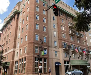 Photo 2 - Holiday Inn Express Savannah - Historic District, an IHG Hotel