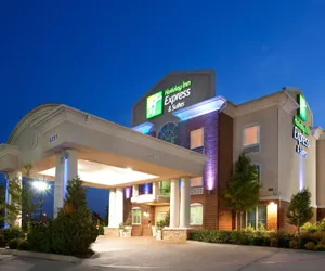 Photo 2 - Holiday Inn Express & Suites Fort Worth - Fossil Creek, an IHG Hotel