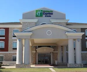 Photo 2 - Holiday Inn Express & Suites Mansfield, an IHG Hotel