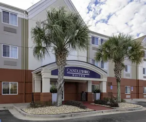 Photo 2 - Candlewood Suites Warner Robins/Robins AFB, an IHG Hotel