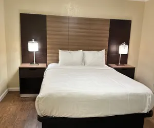 Photo 4 - Beachwalker Inn and Suites