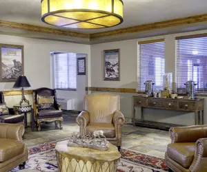 Photo 5 - Yellowstone Park Hotel