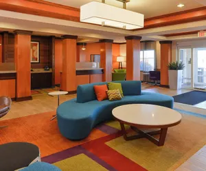 Photo 4 - Fairfield Inn & Suites by Marriott Bloomington