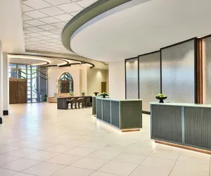 Photo 3 - Renaissance® Phoenix Glendale Hotel & Conference Center